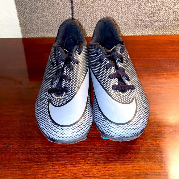 Nike Other - Nike Kids Soccer Shoes